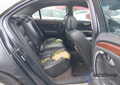 2005 Acura Rl 3.5 from USA, damaged, VIN JH4KB16505C005991